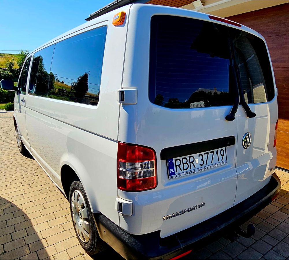 Vw T5 Lift 2.0 TDI long 9 osobowy