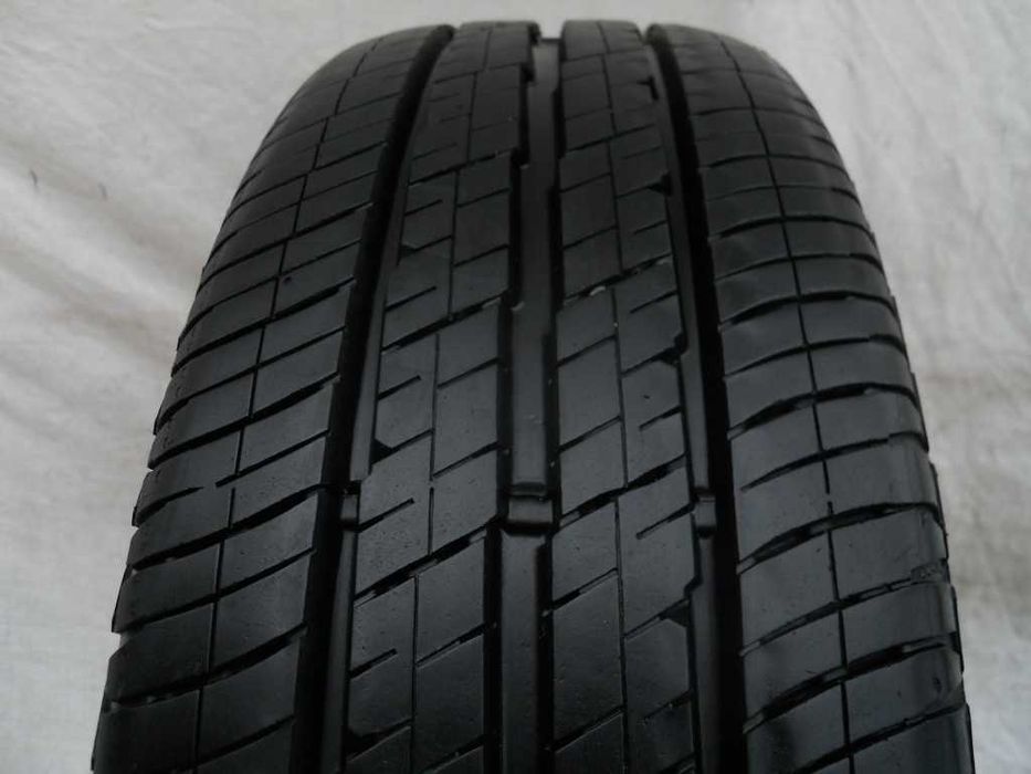 CONTINENTAL VANCO 2 205/70 R15 C 106/104R (9mm)  opona letnia