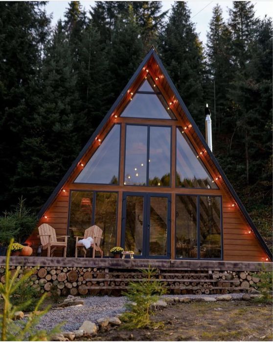 Будинок для відпочинку з чаном, біля лісу.