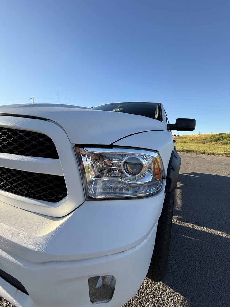 Dodge Ram 5.7 2015