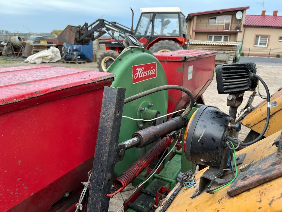 Siewnik do kukurydzy hassia