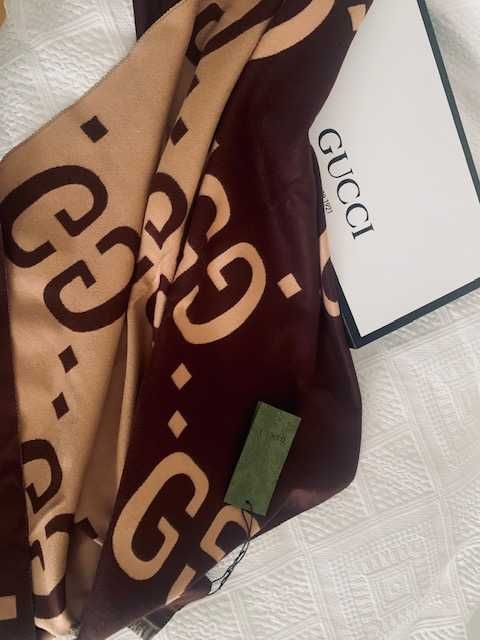 Nowy ciepły  szalik Gucci