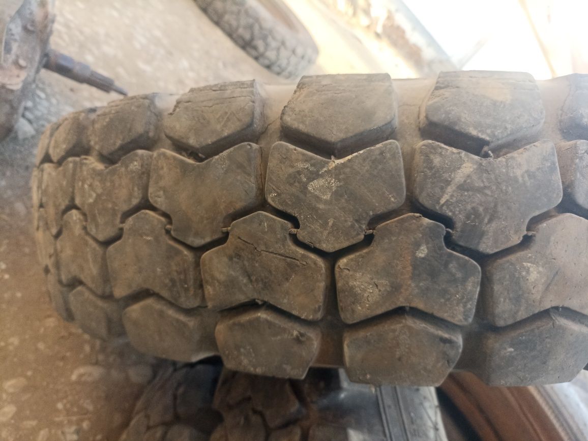 Шини колеса 240/508/20 газ 53 3307 паз гусяча лапка, і 16сл Китай руль