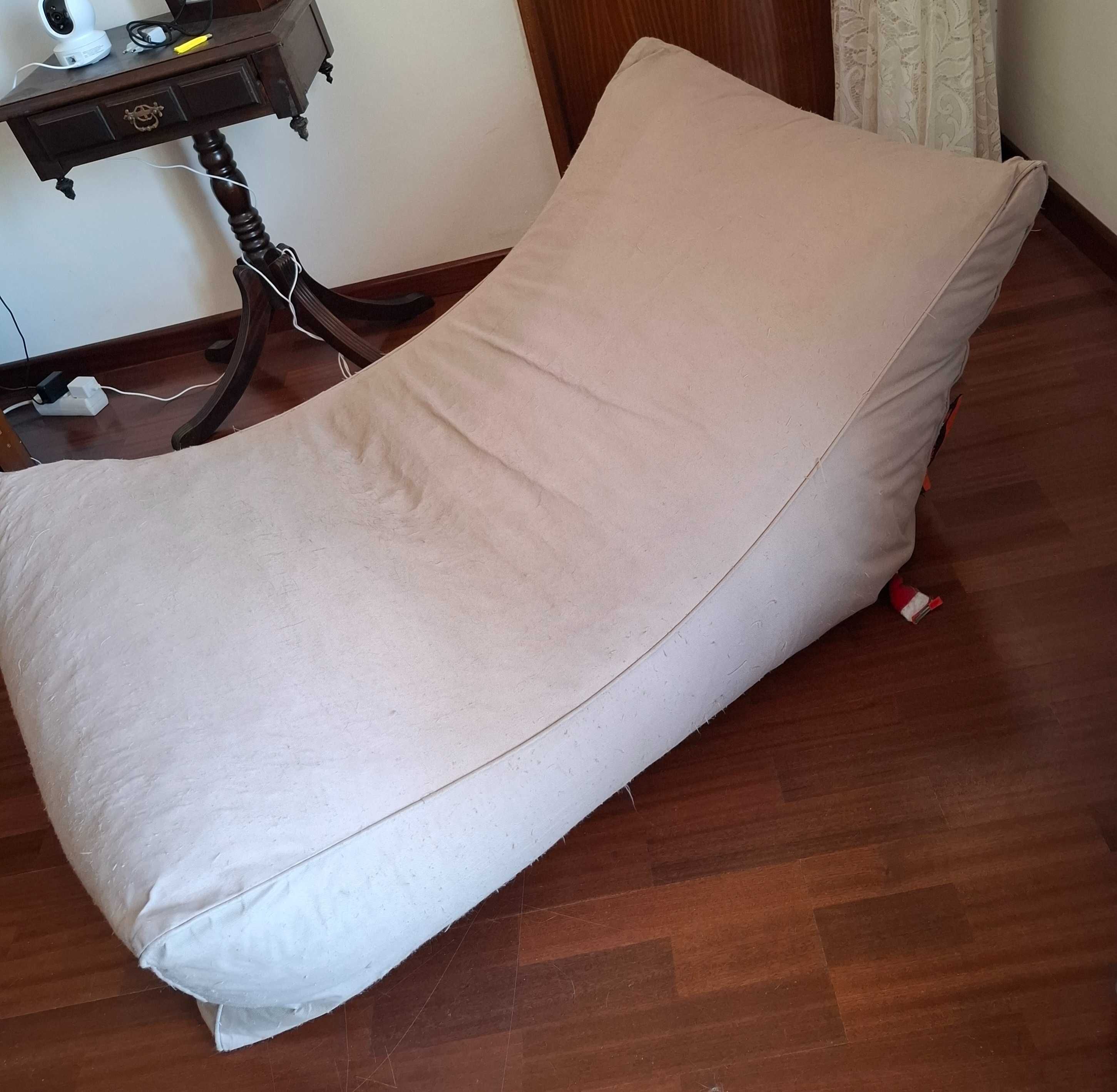 Puffe cinzento Kuti season