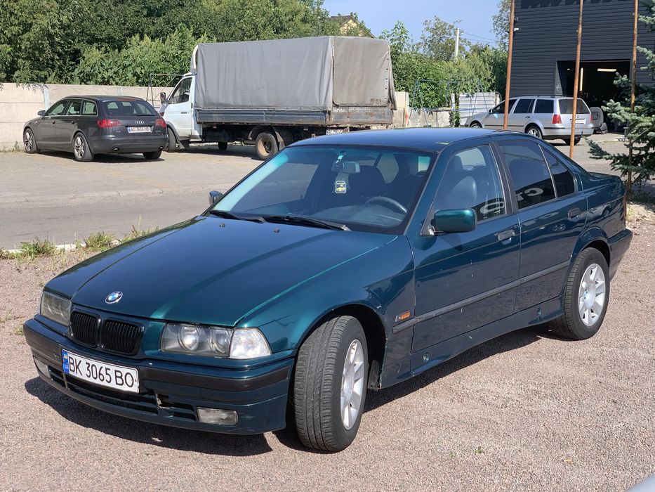 Продам bmw e36 1.8
