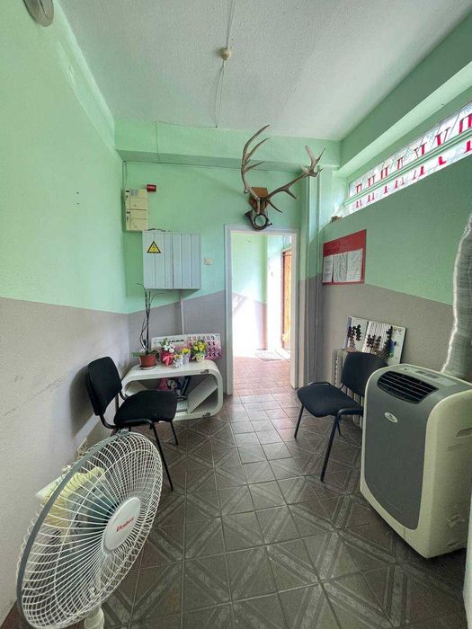 Продам приміщення, 82кв.м., Лайоша Гавро 6!