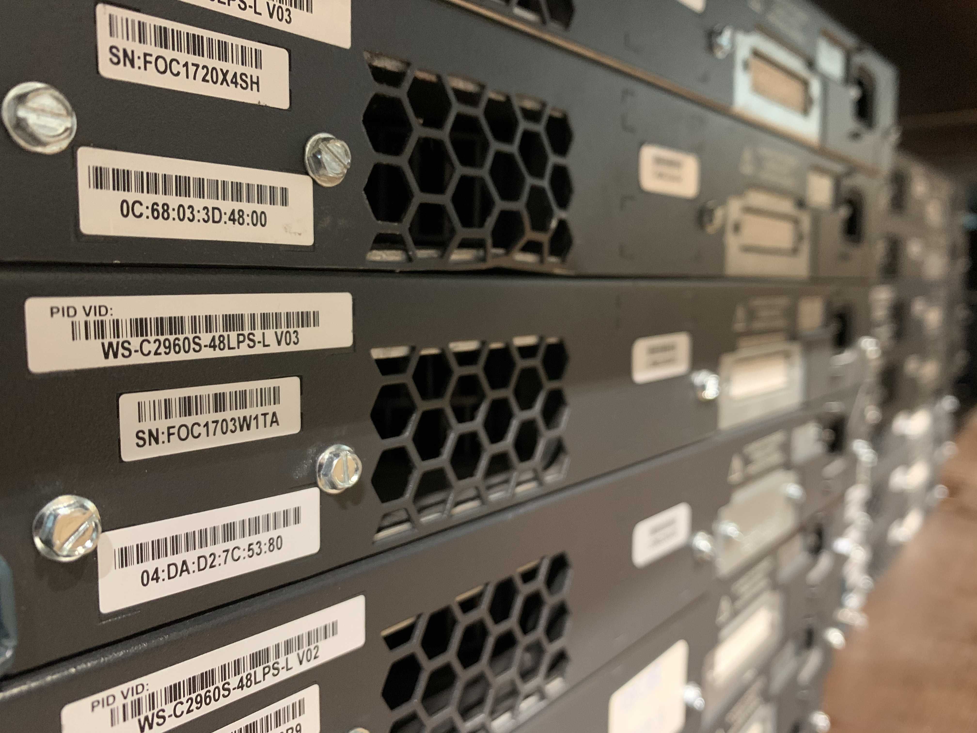Комутатор Cisco Catalyst WS-C2960S-48LPS-L Є КІЛЬКІСТЬ