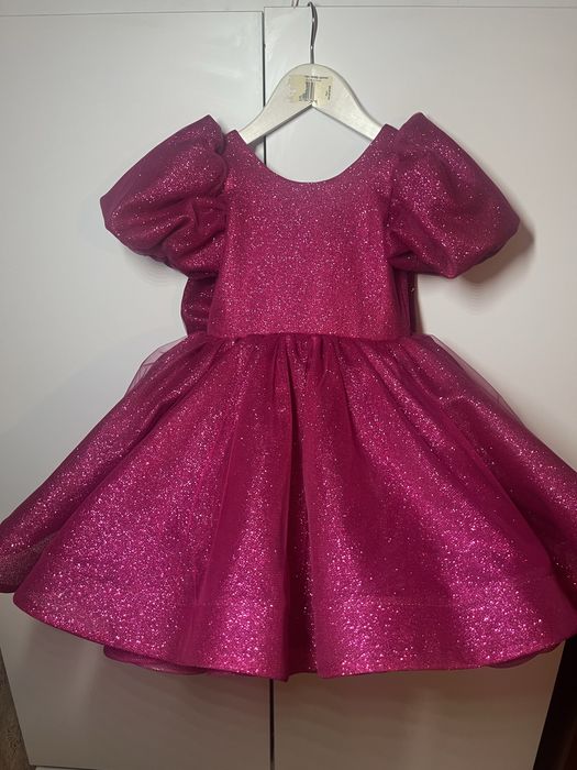 Плаття для дівчинки розмір 104-122