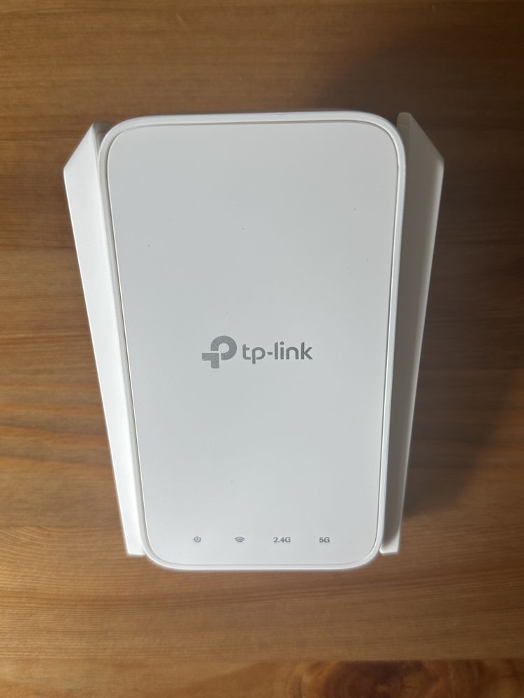Wzmacniacz sygnalu TP Link Mesh Wifi extender AC1200