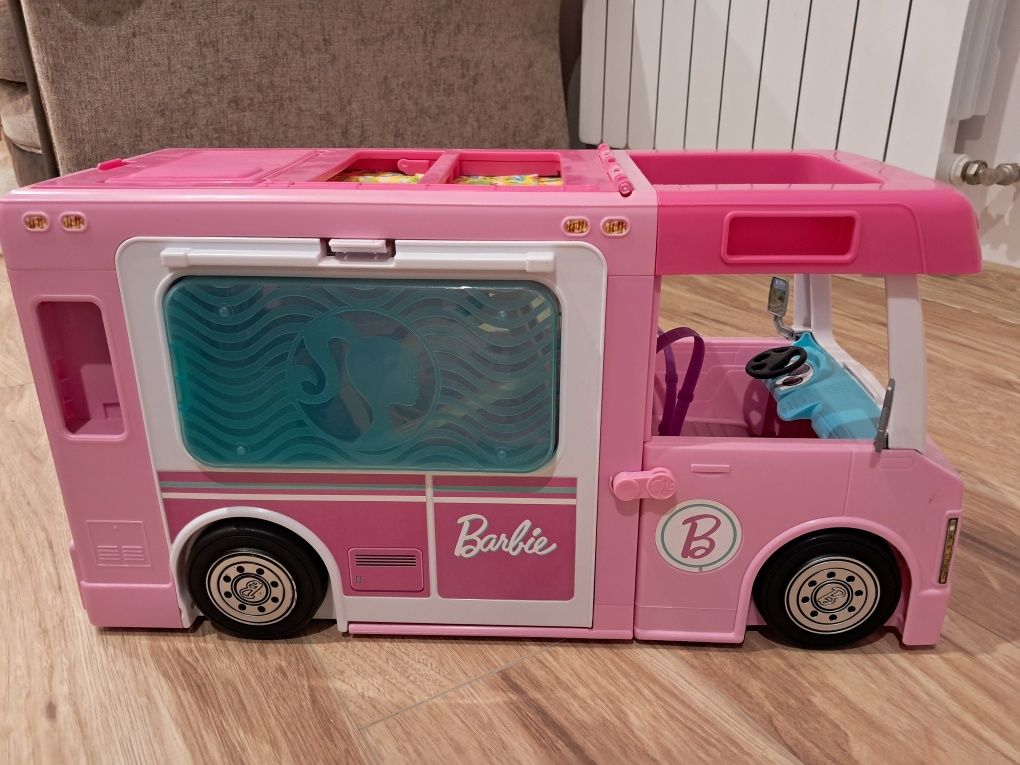 Auto Camper Barbie