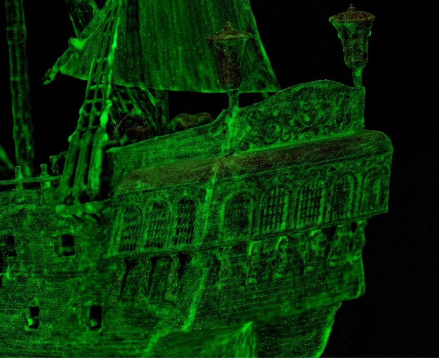 STATEK model 1/150 Revell 05435 GHOST SHIP (NIGHT COLOR