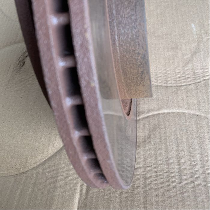 Тормозные диски Toyota Avensis Т27 (2009-2015)