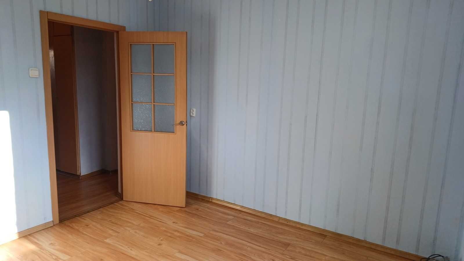 Продам 3-у квартиру,метро Академмістечко,вул.Миколи Ушакова.