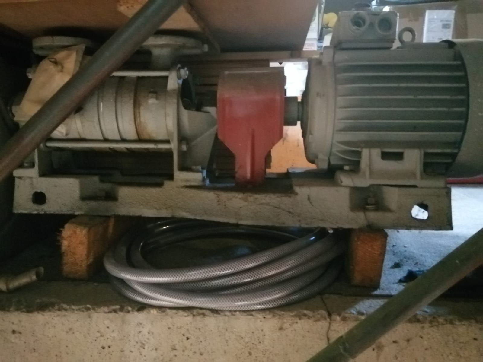Po regeneracji 3 stopniowa Pompa hydroforowa 5.5kw 450L/min