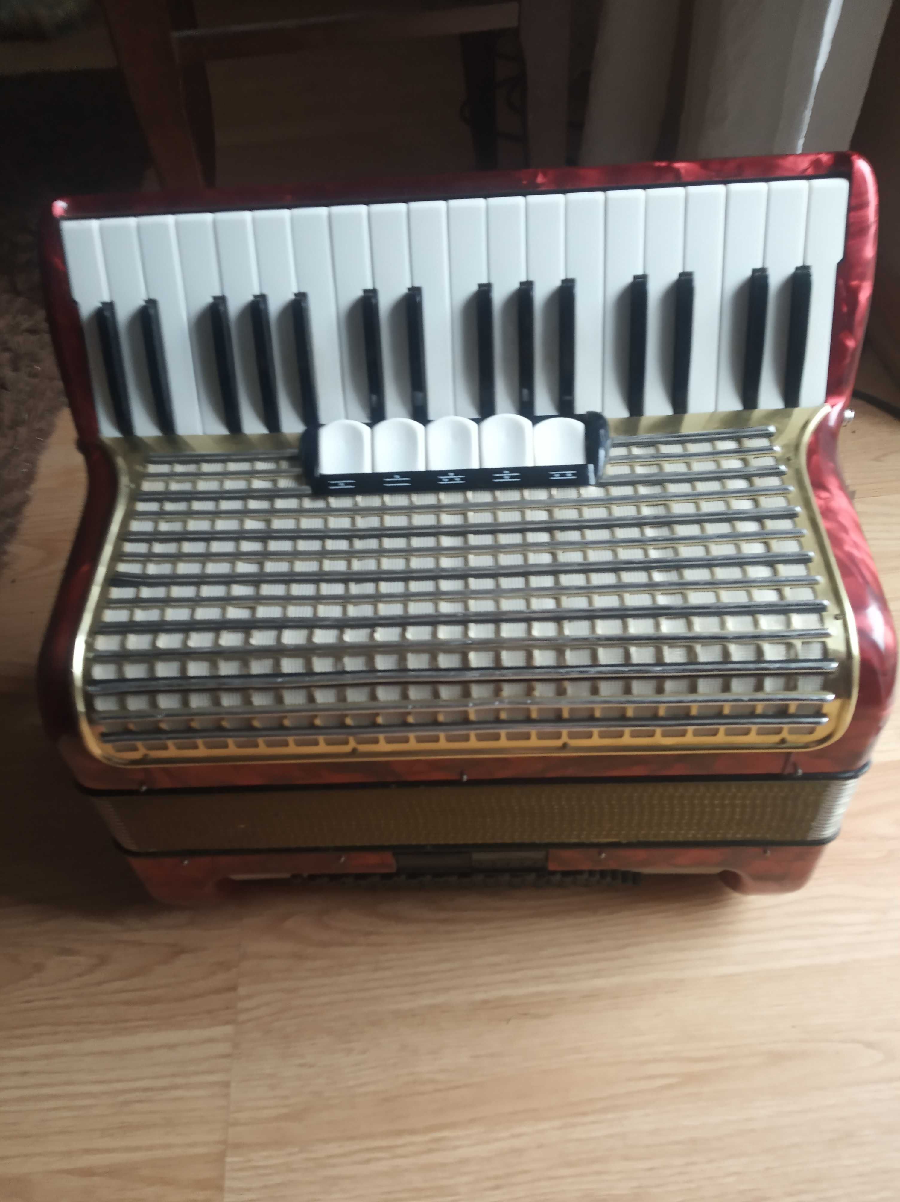 Sprzedam akordeon Hohner