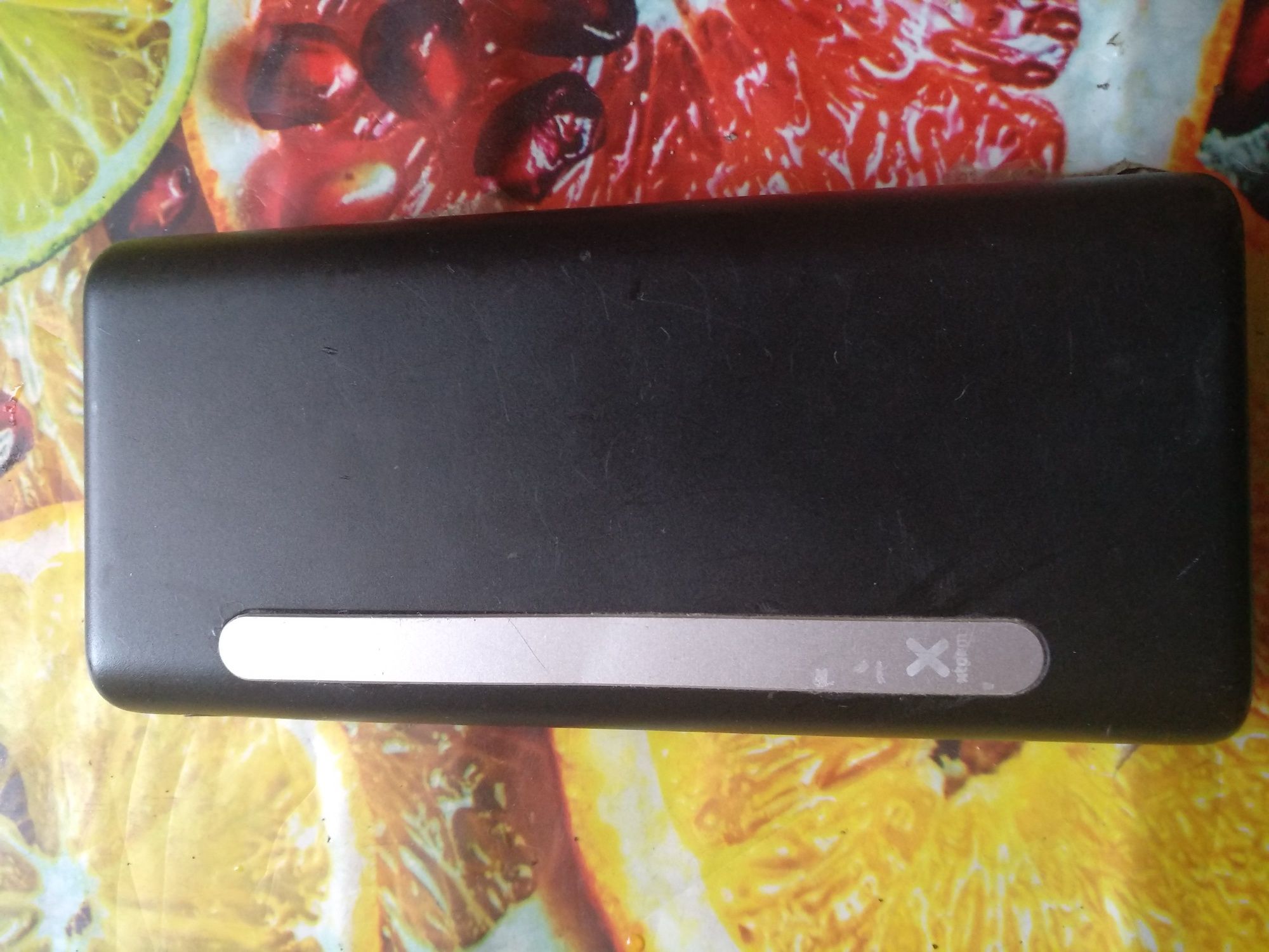 Продам повербанк Xtorm 20000 mAh