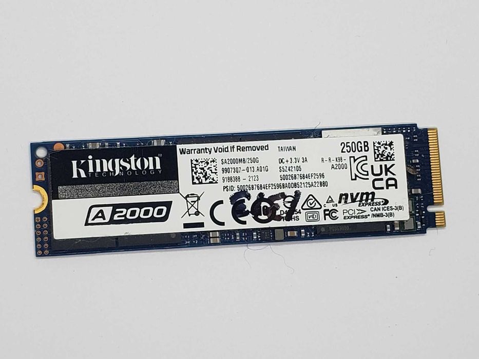 SSD 256gb Kingston A2000. m.2 nvme 2280 tlc. отличное состояние.