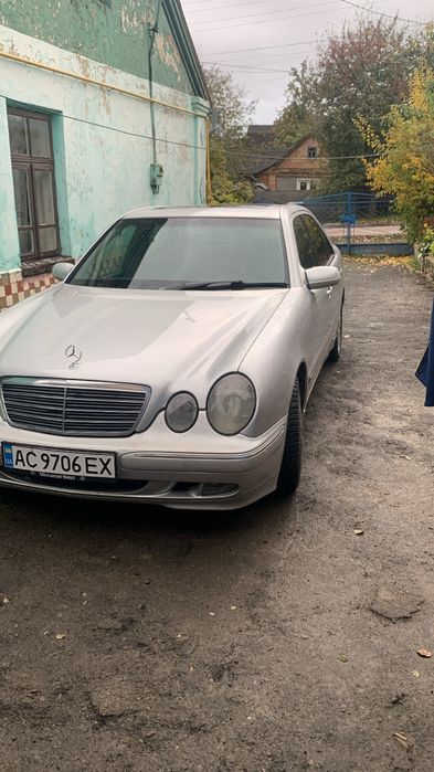 Продам мерседес 210 3.2