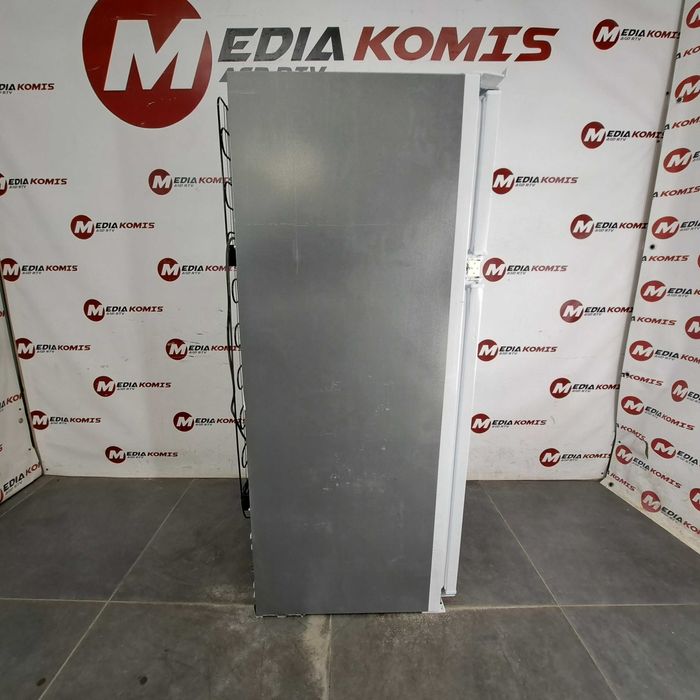 Lodówka Bauknecht KDI 12S1 (12m-scy gwar)Klasa F /35dB/122cm wys/218 l