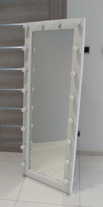 Lustro stojace do makijazu wizażu led make up wysokie toaletka