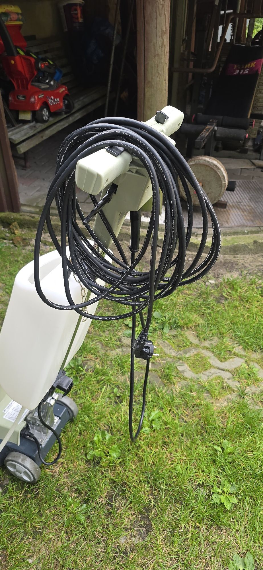 Maszyna do mycia podłóg ulsonix topclean szorowarka