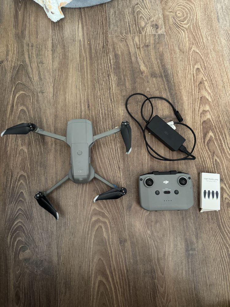 Dron DJI mavic air 2