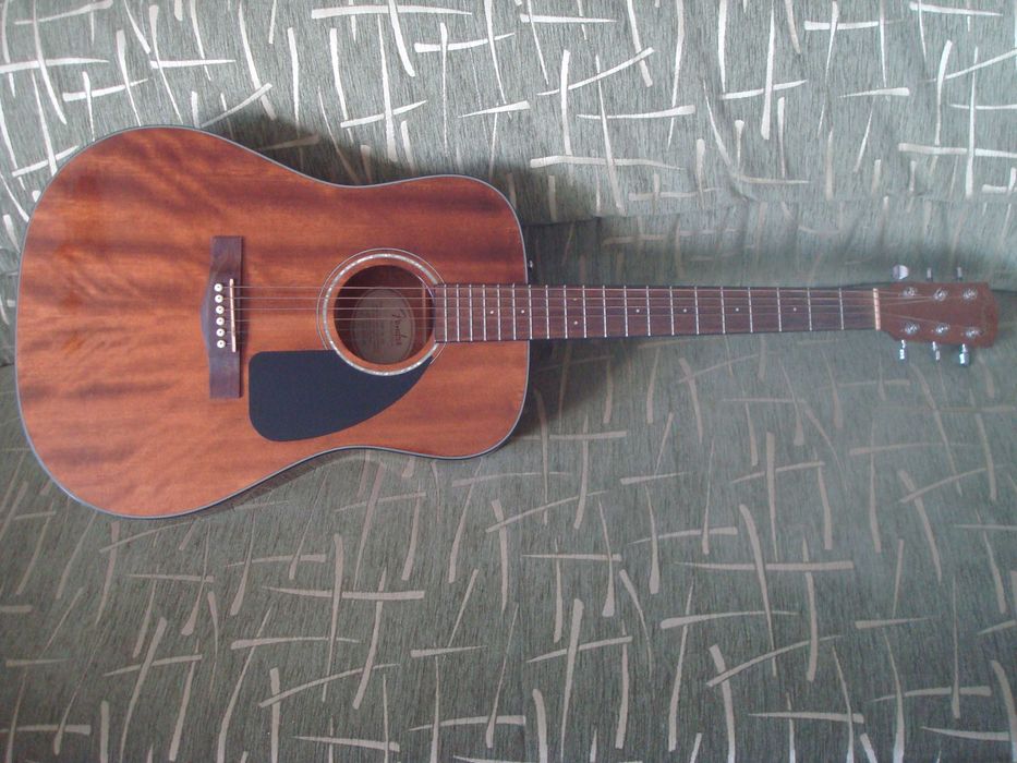 Продам акустическую гитару Ibanez