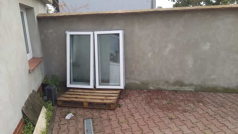 Okno dwuskrzydłowe 141x144