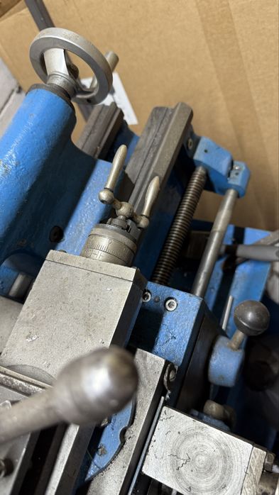 Продам токарний станок тв 4