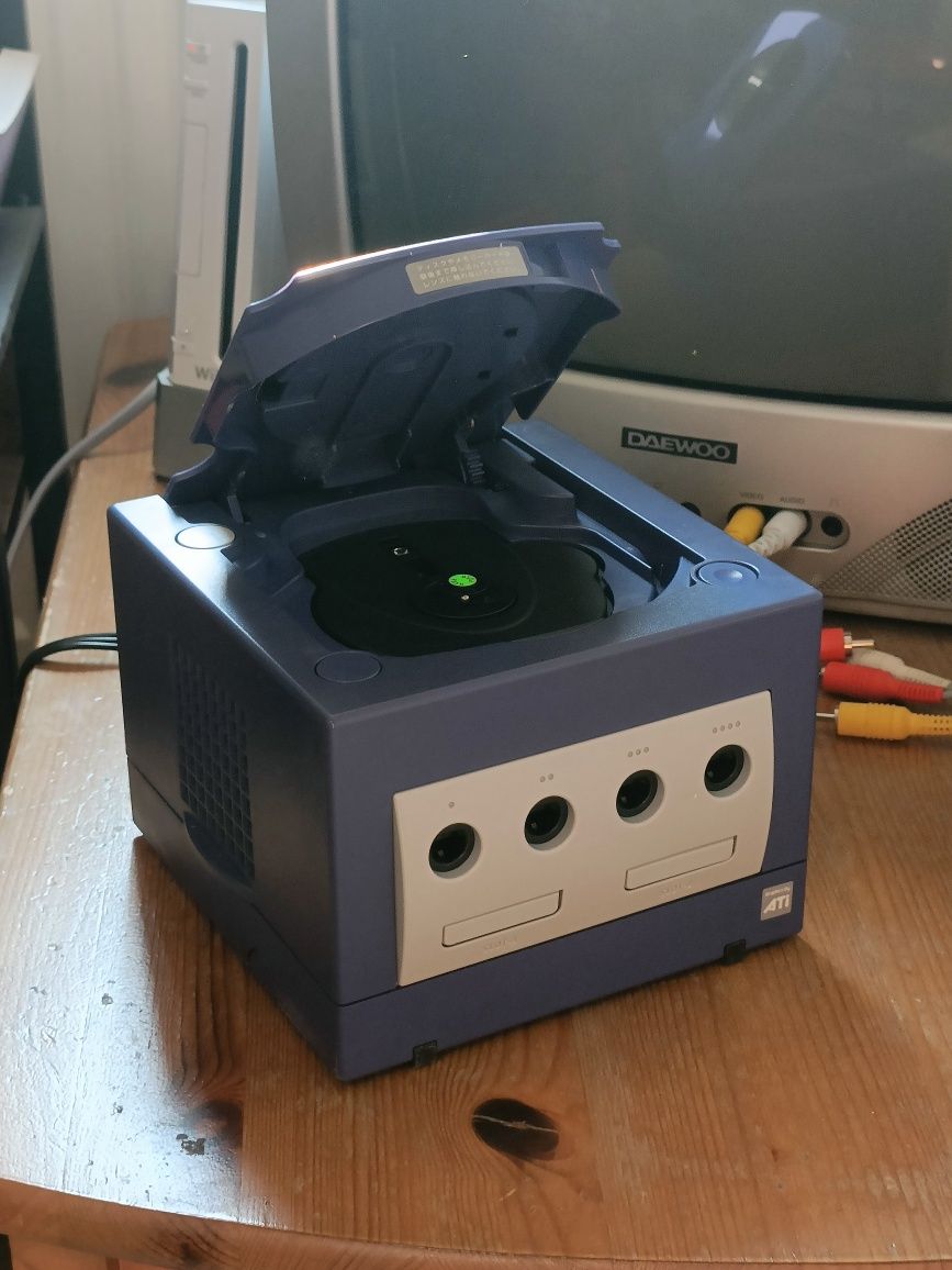 Nintendo GameCube (DOL-001 JPN) Indigo (NTSC-J)