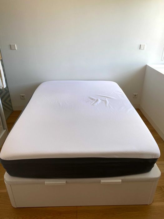 Storage bed base and mattress (collect morning 23 October)