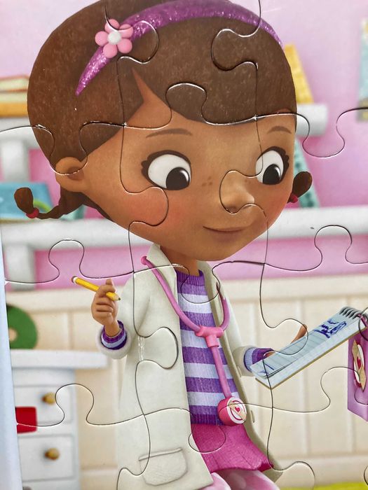Puzzle 24-Ulica Sezamkowa, Doktor Dosia-Disney Junior