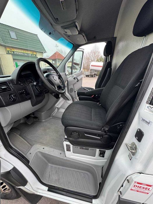 Mercedes Freightliner Sprinter