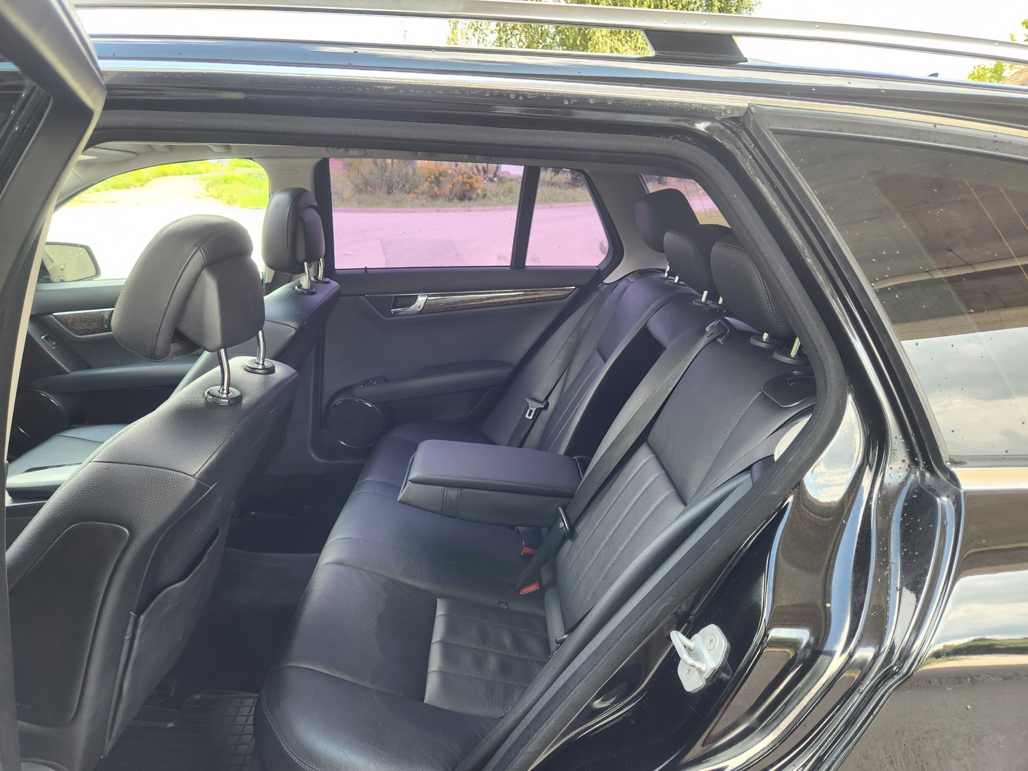 Mercedes  Benz  C  Klasa  w204  220D  2011r  AUTOMAT