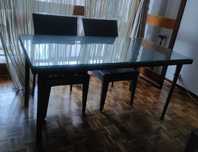 Mesa de Jardim com base em vidro