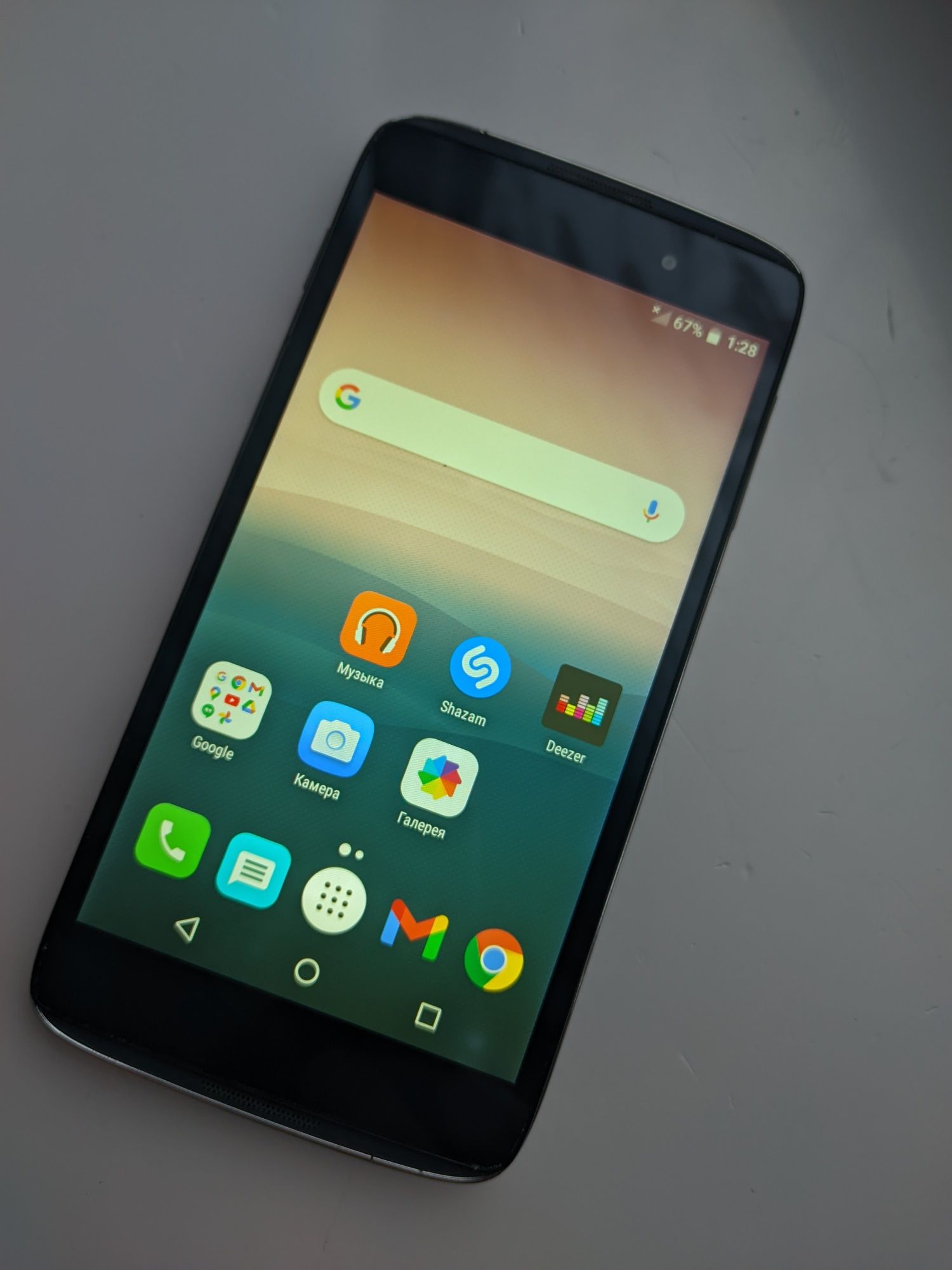 Alcatel OneTouch Idol 3 6039Y 1 sim 4.7" 1.5/8gb android 6