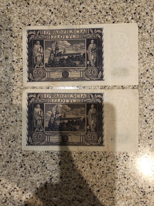 Dwa banknoty kolejne numery