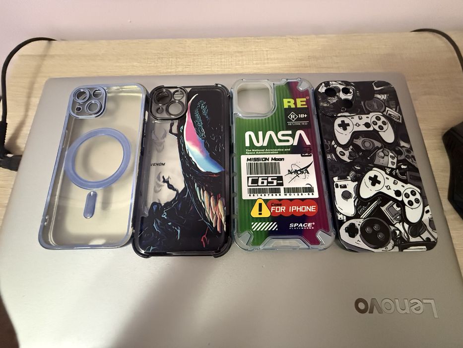 Чохол та захисне скло IPhone 13