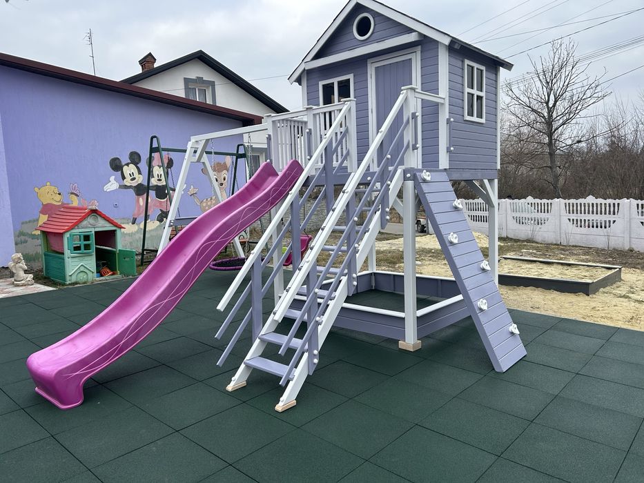 Дітям гірка гойдалки будиночок пісочниця скелелаз скеледром майданчик