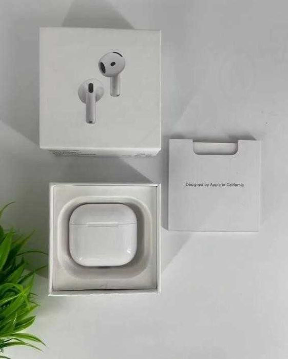 Навушники Нового покоління Airpods 4