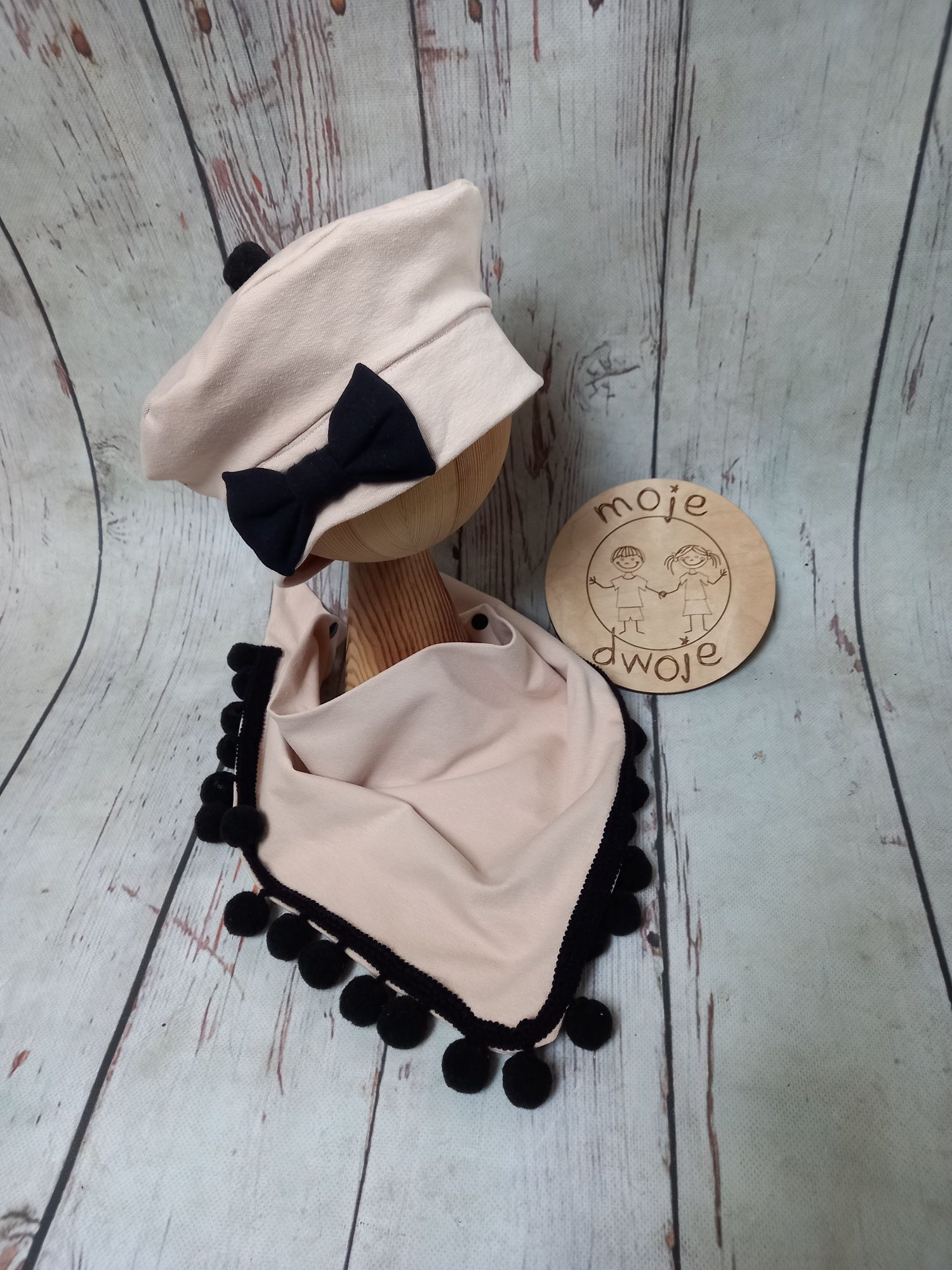 Komplet beret z chustą