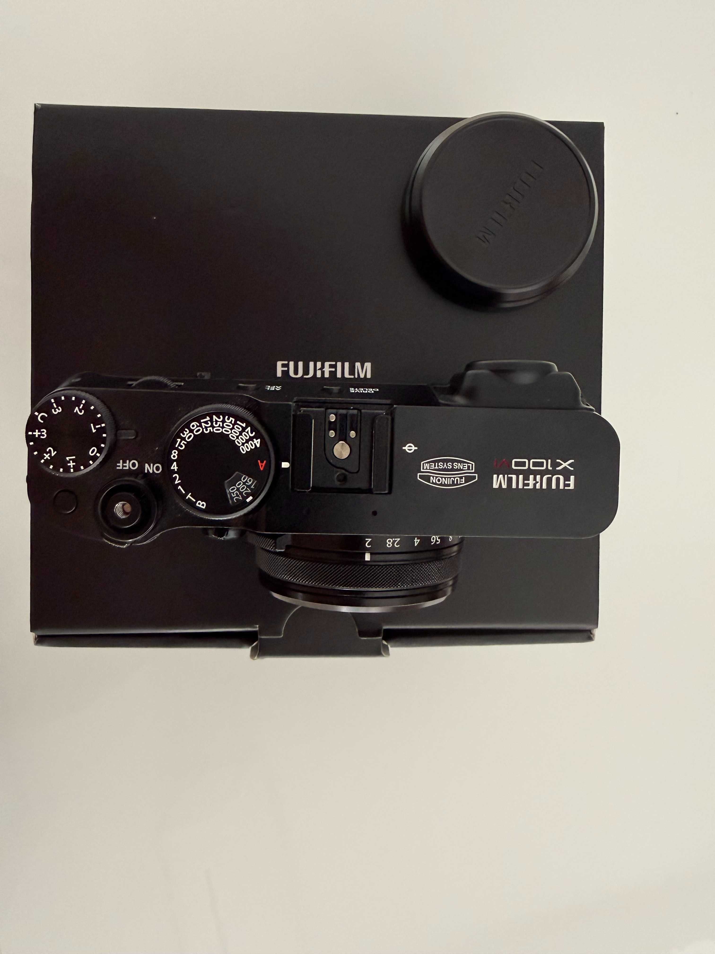 Fujifilm X100VI mais extras (2900 disparos)