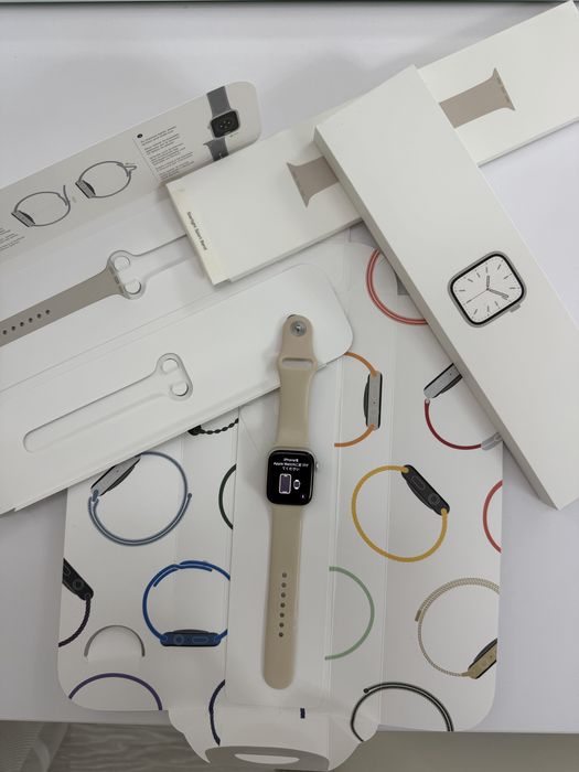 Смарт-годинник Apple Watch Series 7