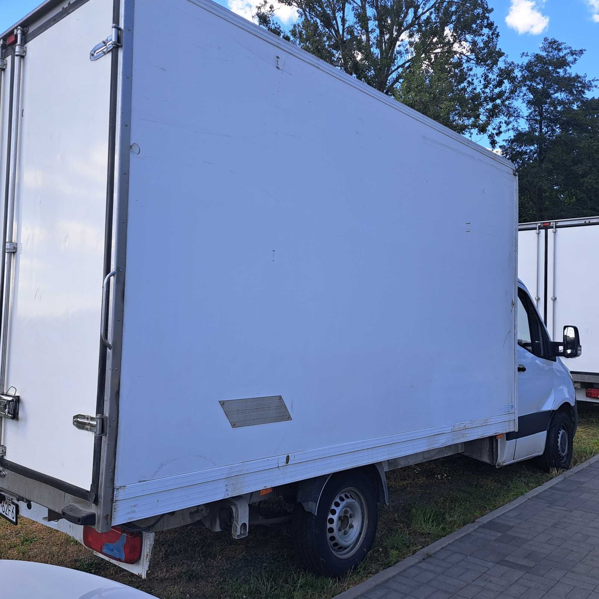 Mercedas-Benz sprinter 314 kontener izoterma W907 faktura Vat