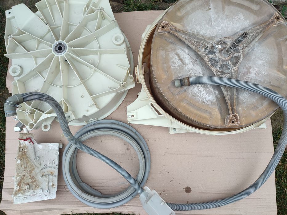 Пральна машина Whirlpool на запчастини