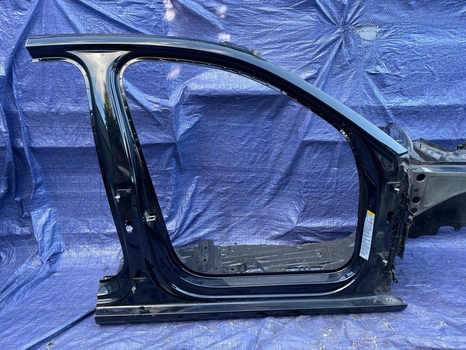 ĆWIARTKA przednia prawa podłużnica AUDI A3 S3 8V 8V5 SEDAN oryginał