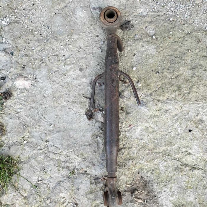 Śruba Rzymska Łącznik Górny Ursus C-330 C-360