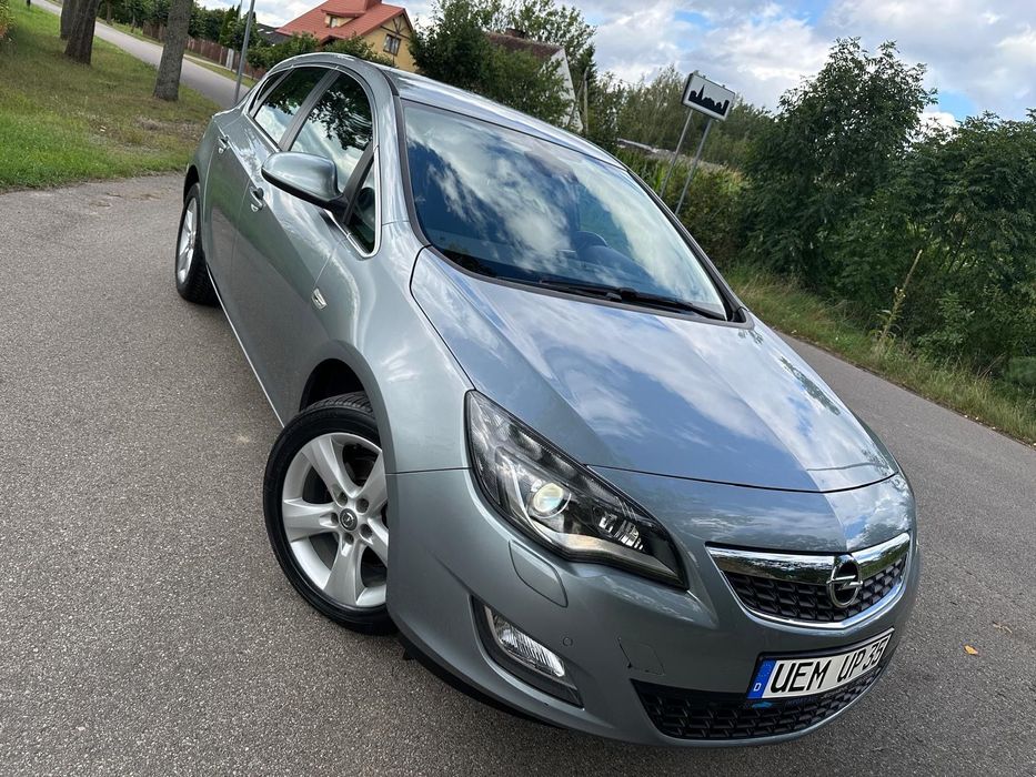 Opel Astra Xenon, sprowadzony, super stan, nowe opony