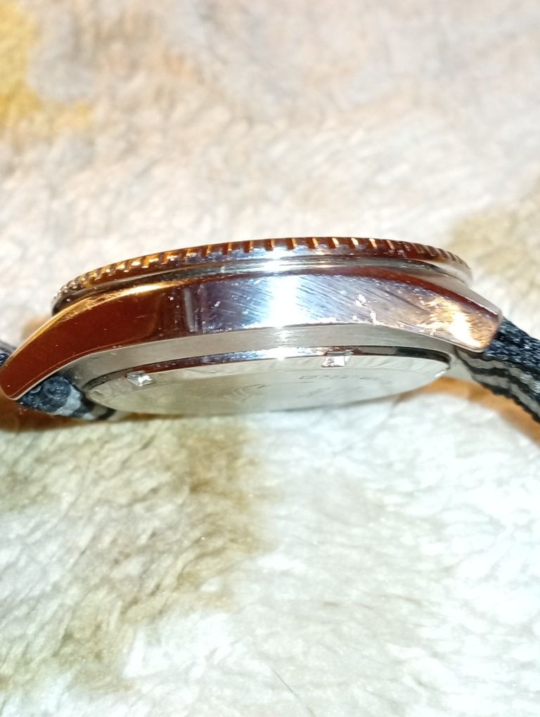 Zegarek męski Casio MDV-106 Marlin.