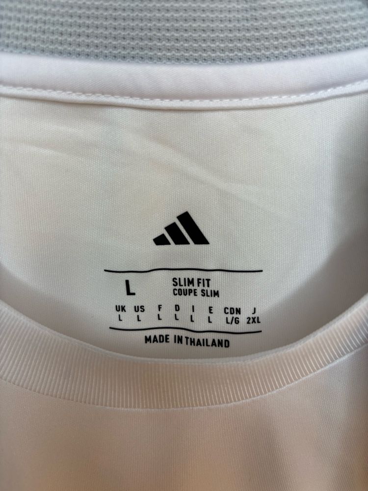 Camisola Real Madrid Nova com etiquetas